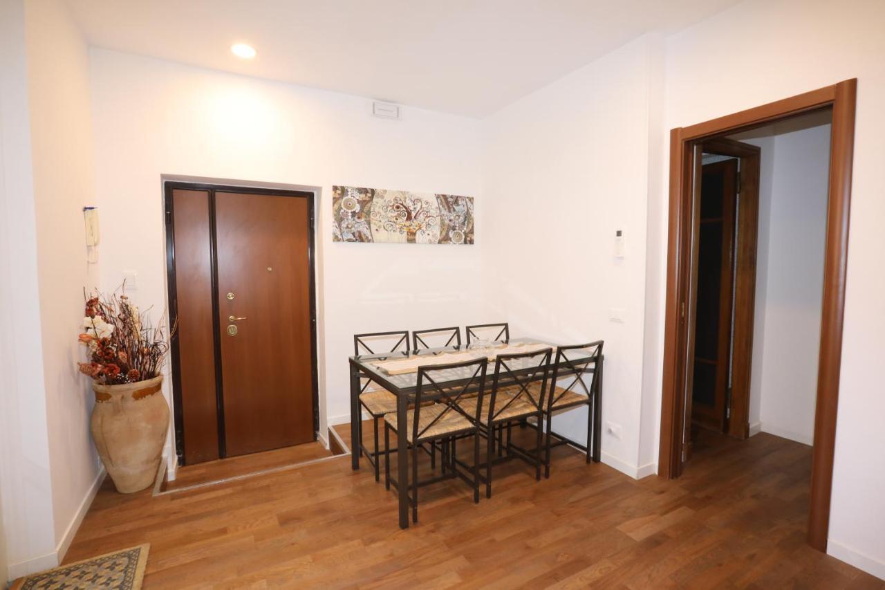 Unique Luxury Apartment And Rooms روما المظهر الخارجي الصورة