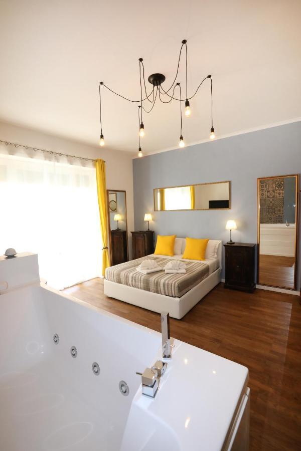 Unique Luxury Apartment And Rooms روما المظهر الخارجي الصورة
